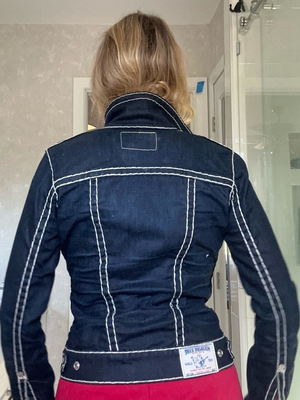 DESIGNER ‘TRUE RELIGION’ Jean Contrast-Stitch Button Front Jacket - Women's - Picture 3 of 16